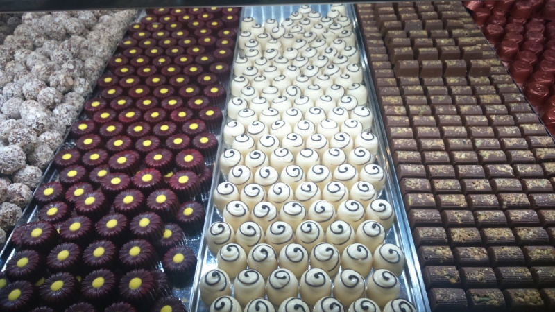 ecommerce-LA VALETTE DU VAR-min_chocolates_milk_chocolate_white_chocolate_truffles_candy_food_treat_cacao-1213769